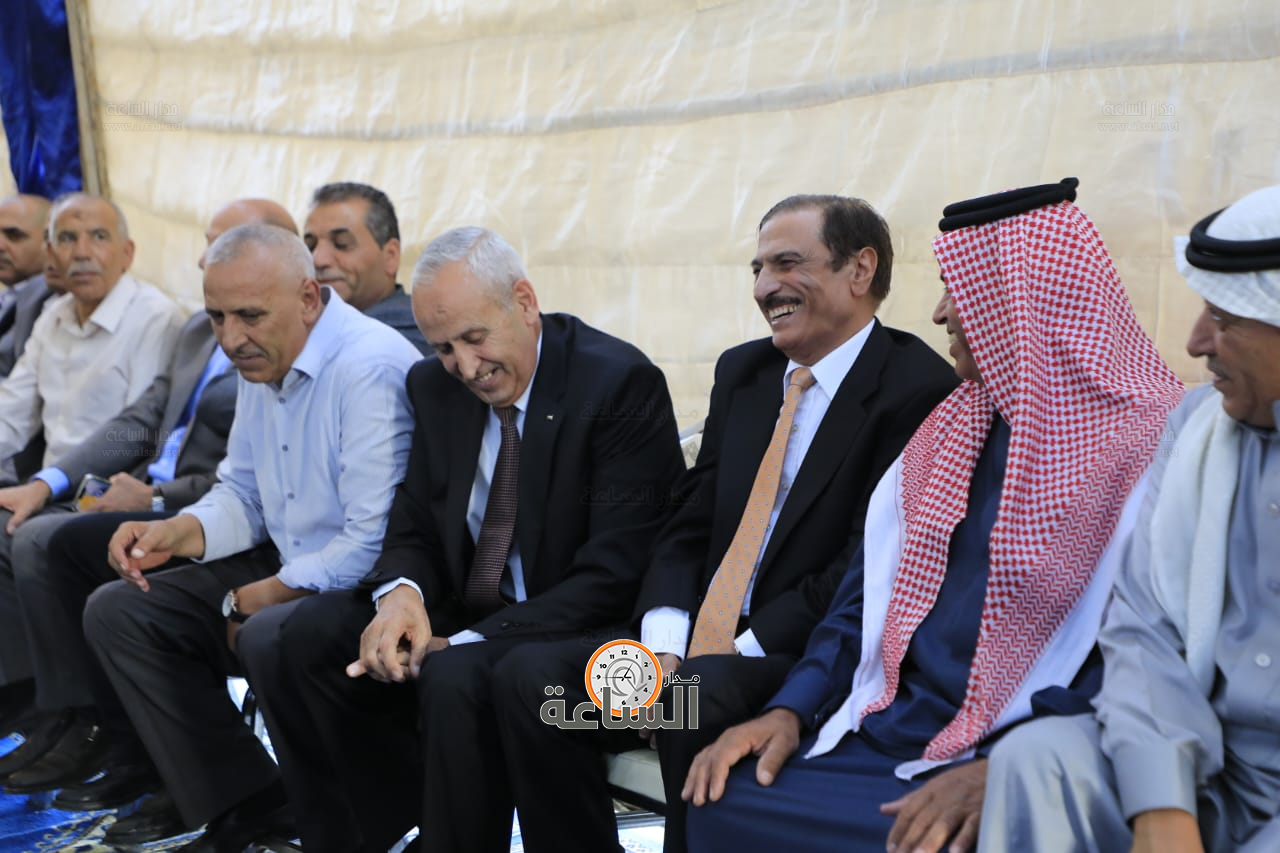 Madar Al-Saa Images 0.8893509636188054