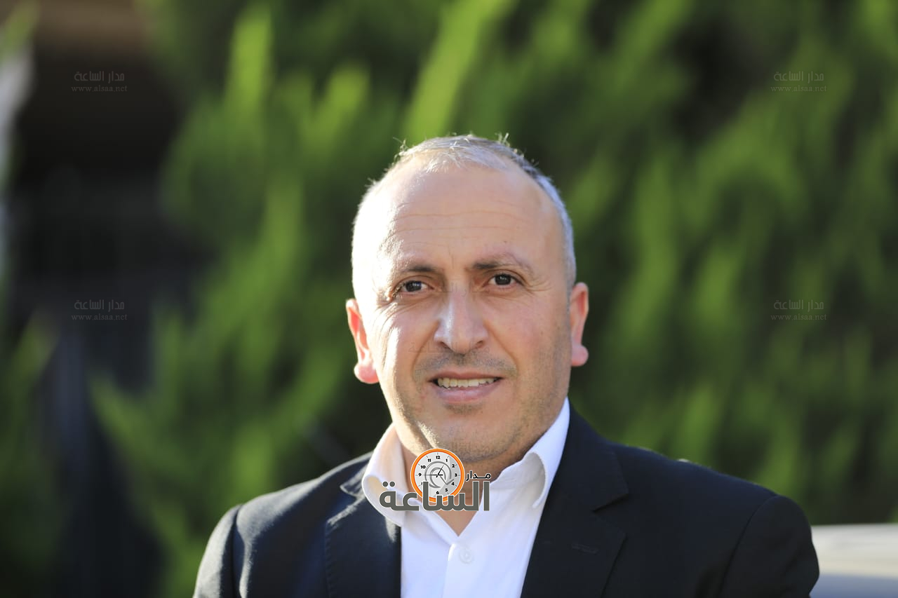 Madar Al-Saa Images 0.21832648818296863