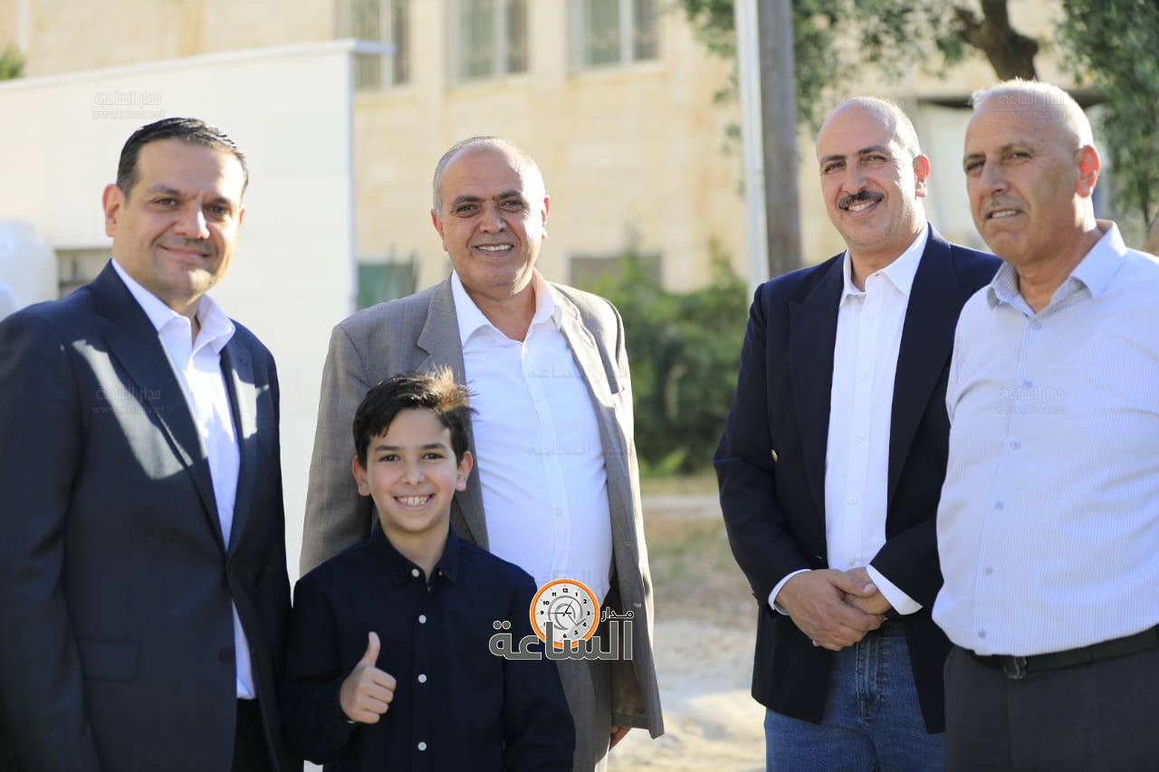 Madar Al-Saa Images 0.3585759700503698