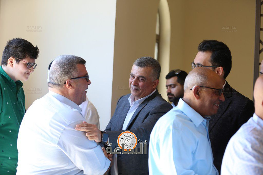 Madar Al-Saa Images 0.48445430456608096