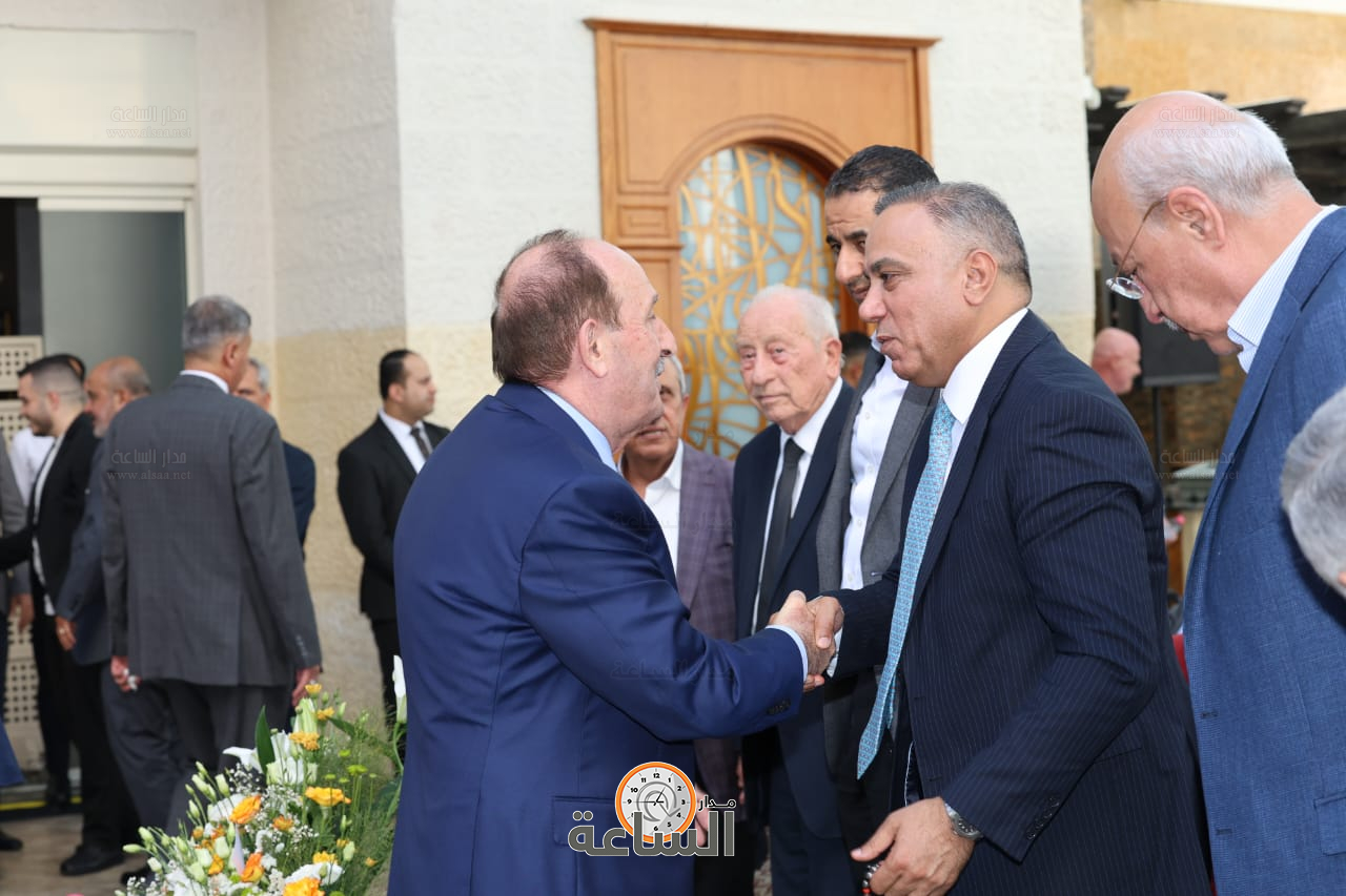 Madar Al-Saa Images 0.9997405361538153