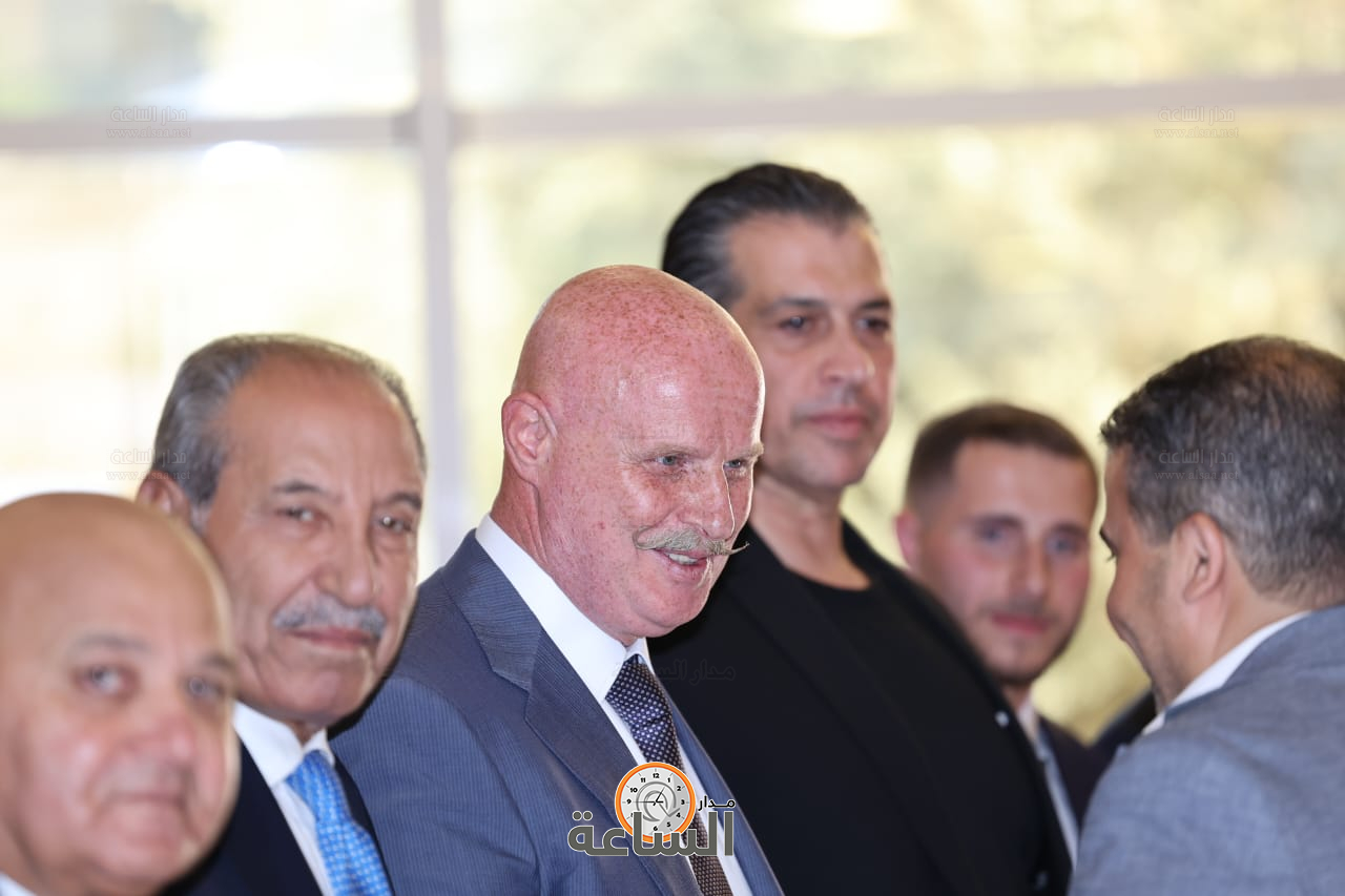 Madar Al-Saa Images 0.915106357737511