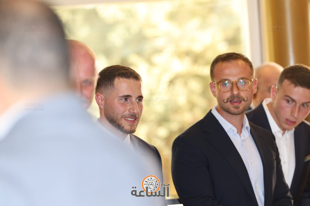 Madar Al-Saa Images 0.2735487343727184