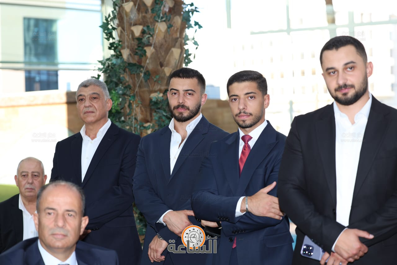 Madar Al-Saa Images 0.081983467484957