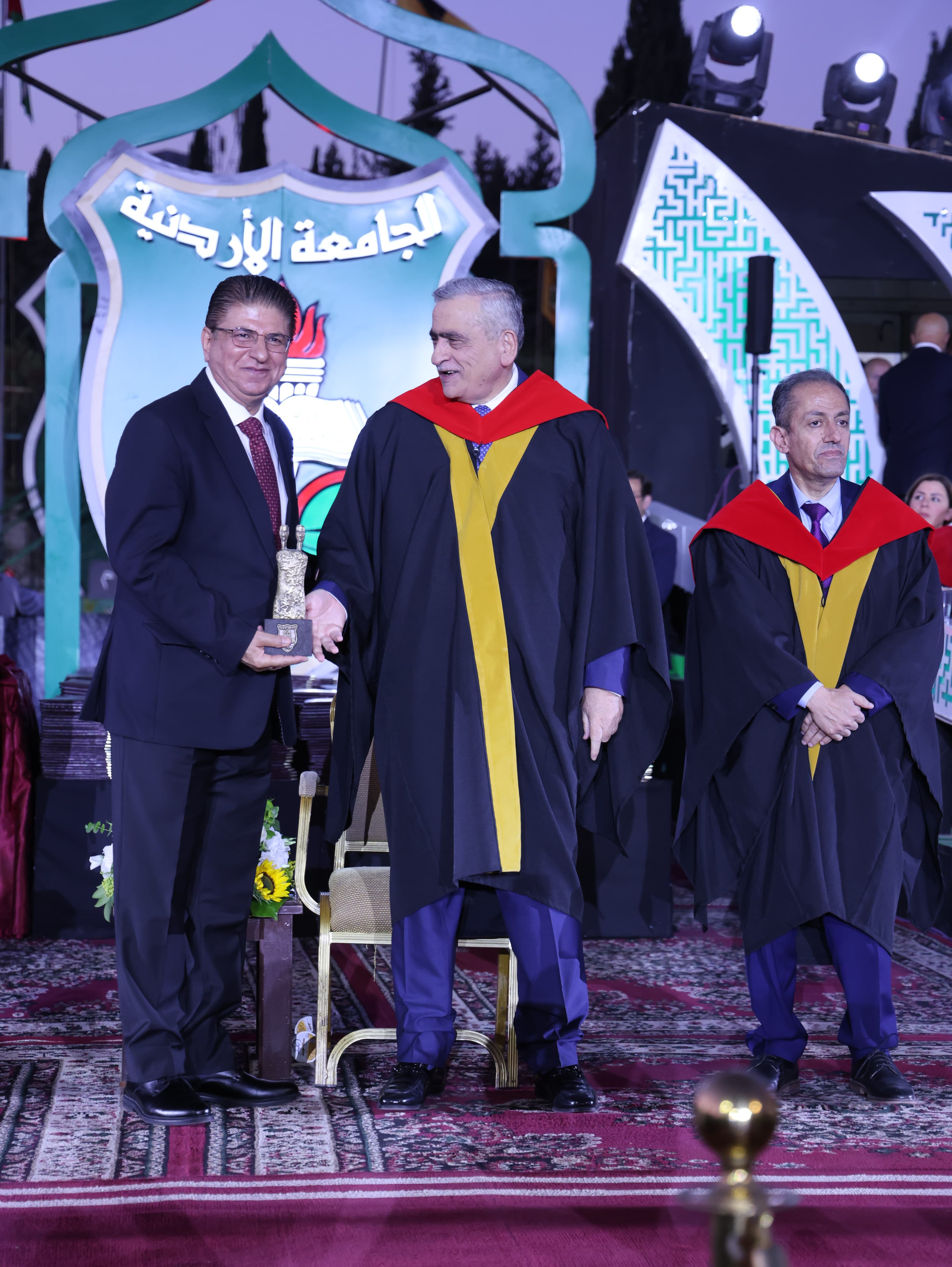 Madar Al-Saa Images 0.13606507248644295