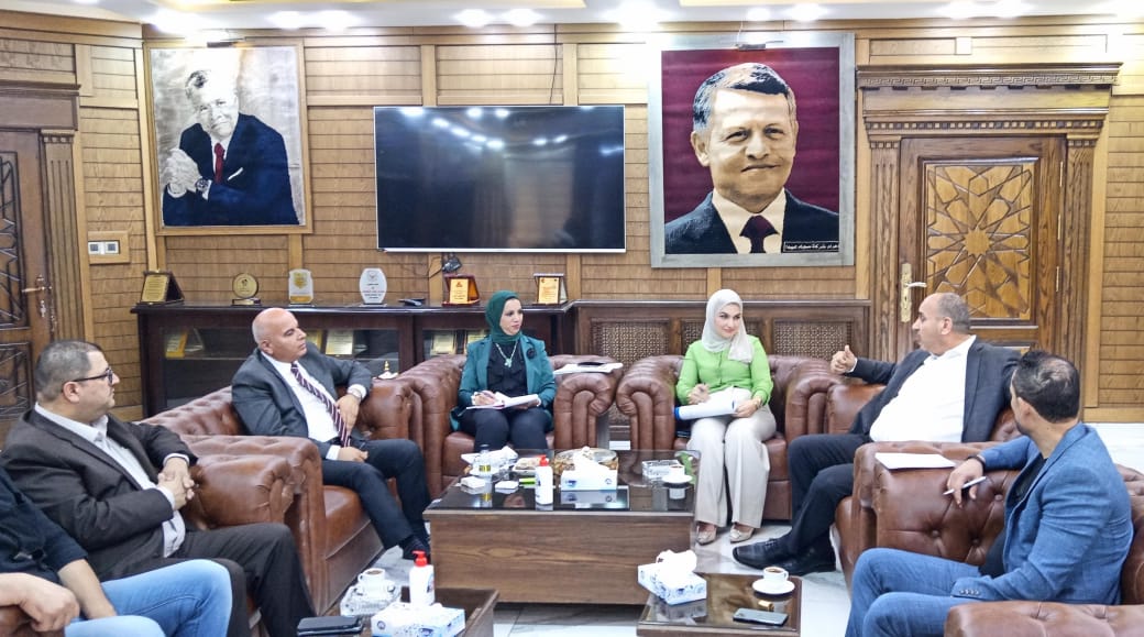 Madar Al-Saa Images 0.7184900985696692