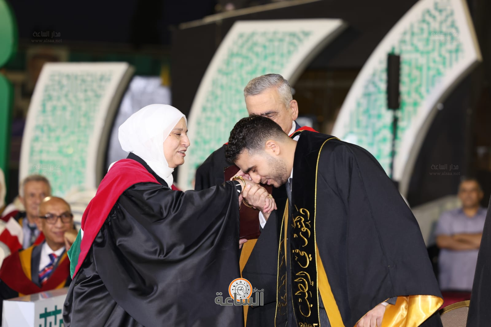 Madar Al-Saa Images 0.5224330628832475