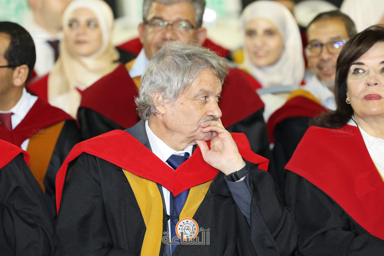 Madar Al-Saa Images 0.7383564585108571