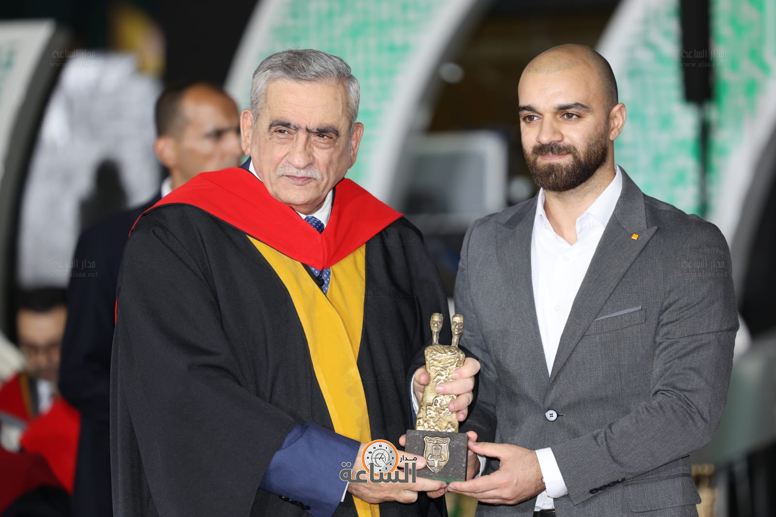 Madar Al-Saa Images 0.668895565695867