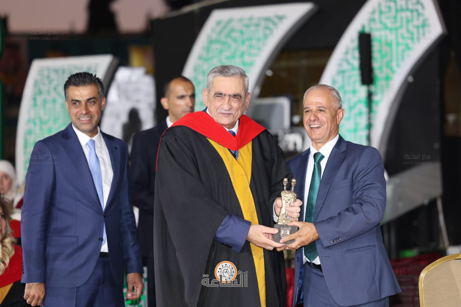 Madar Al-Saa Images 0.22315721161470725