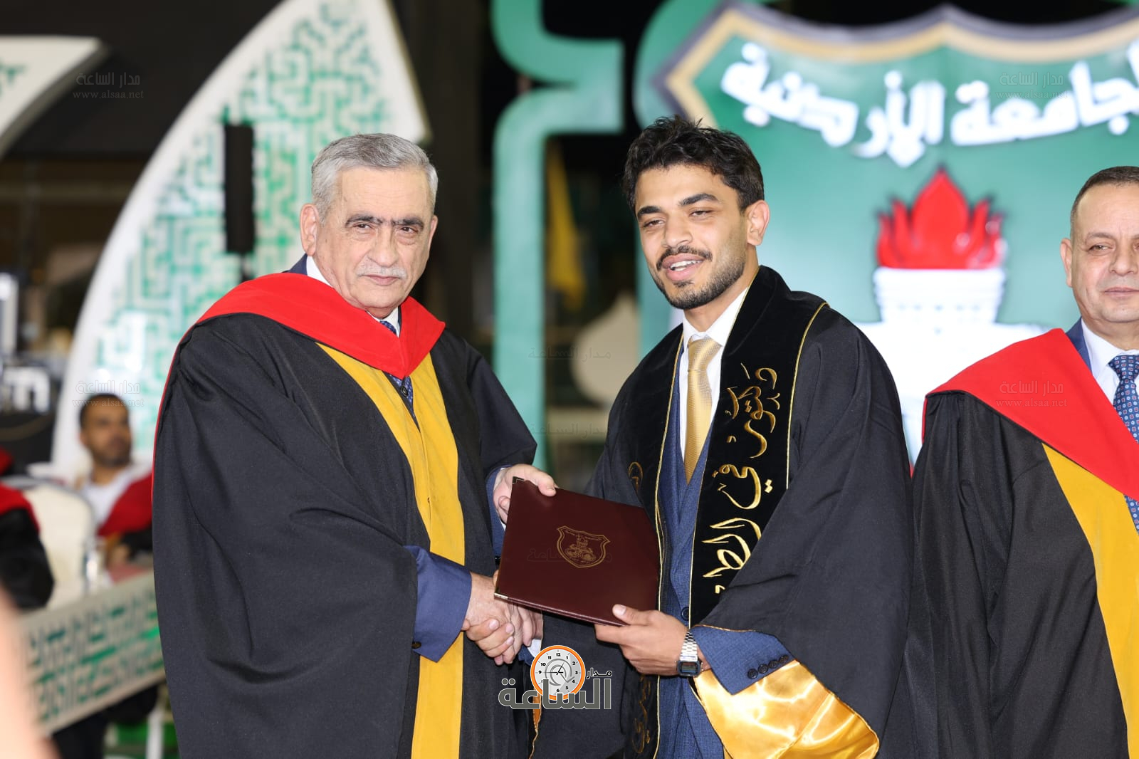 Madar Al-Saa Images 0.40995946379321535