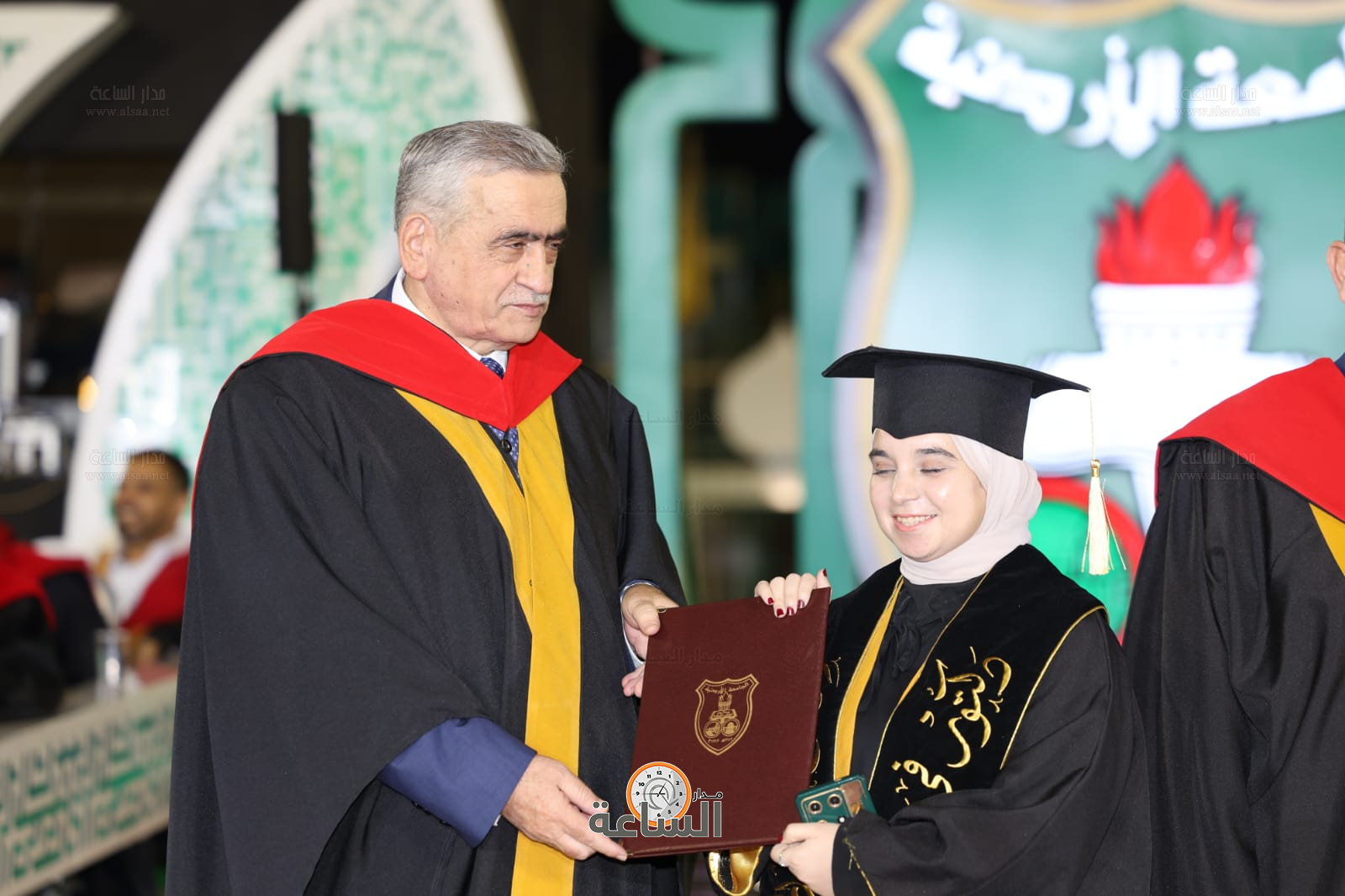 Madar Al-Saa Images 0.05638552130217356