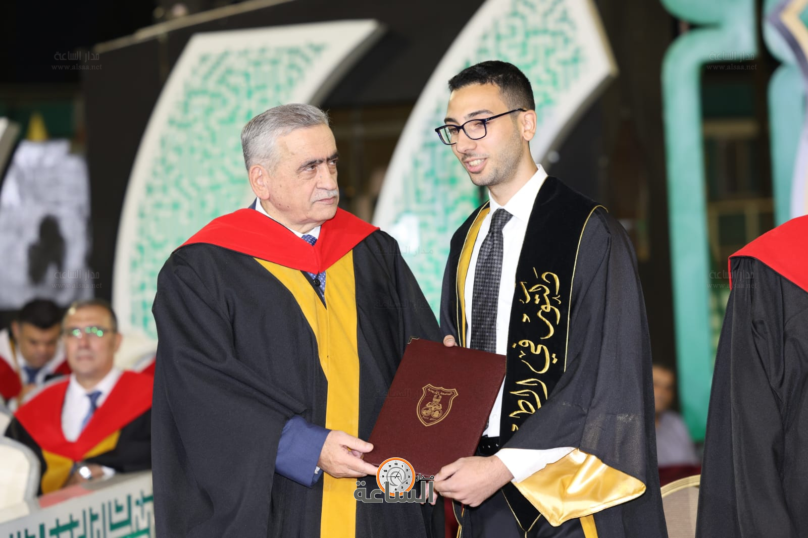 Madar Al-Saa Images 0.9731750666938892