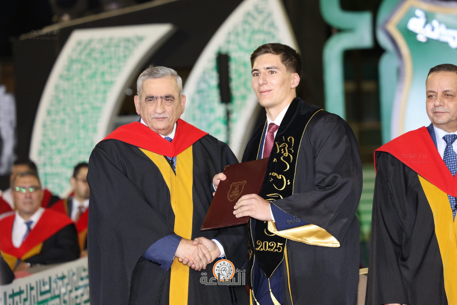 Madar Al-Saa Images 0.8262300007948157