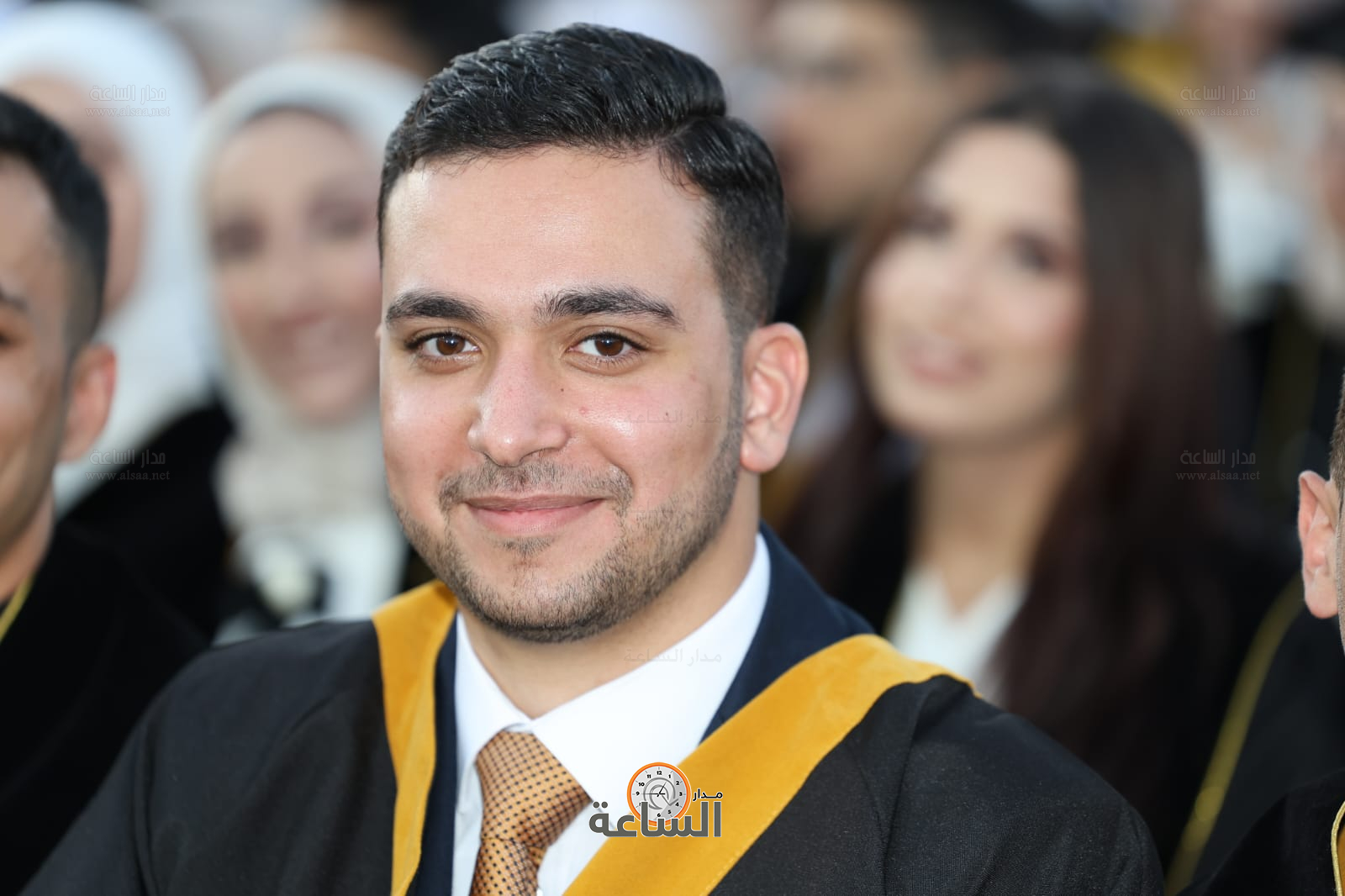 Madar Al-Saa Images 0.4453887729148207