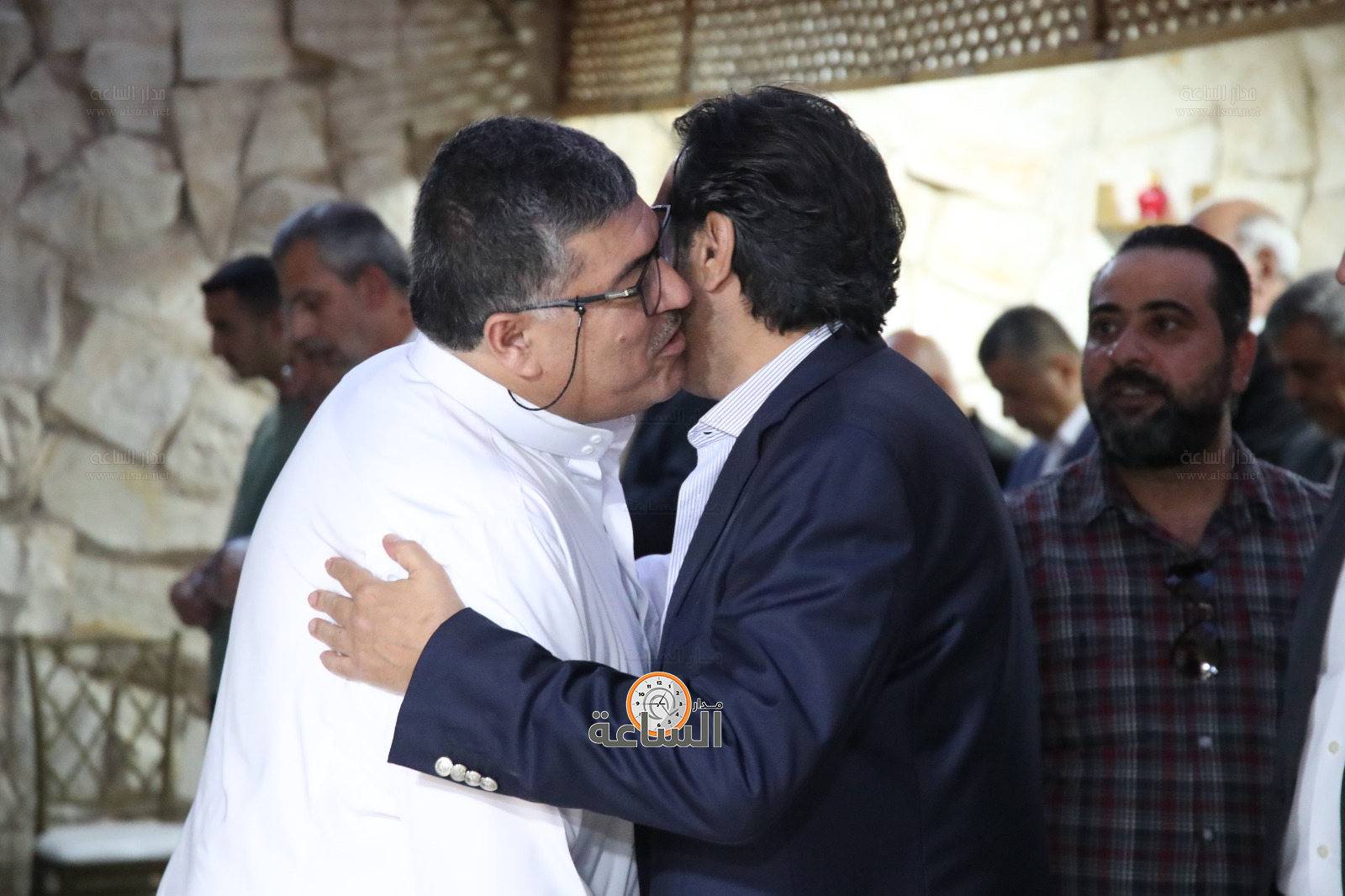 Madar Al-Saa Images 0.9144635020737596