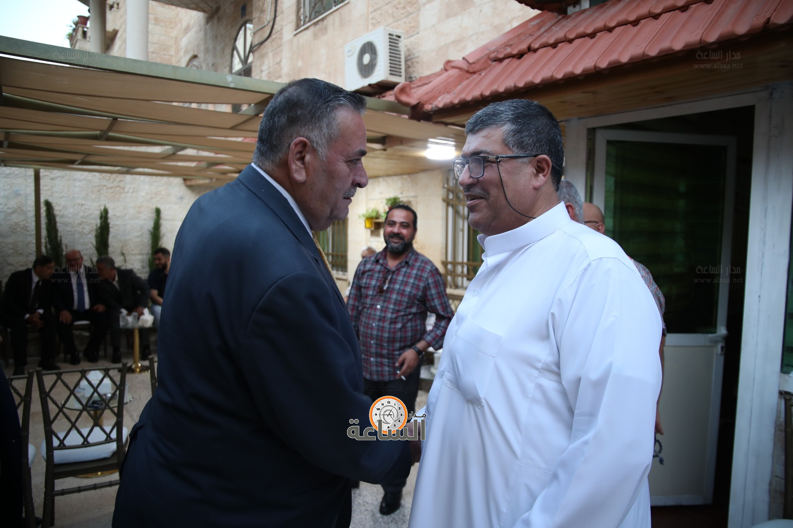 Madar Al-Saa Images 0.437251278589582