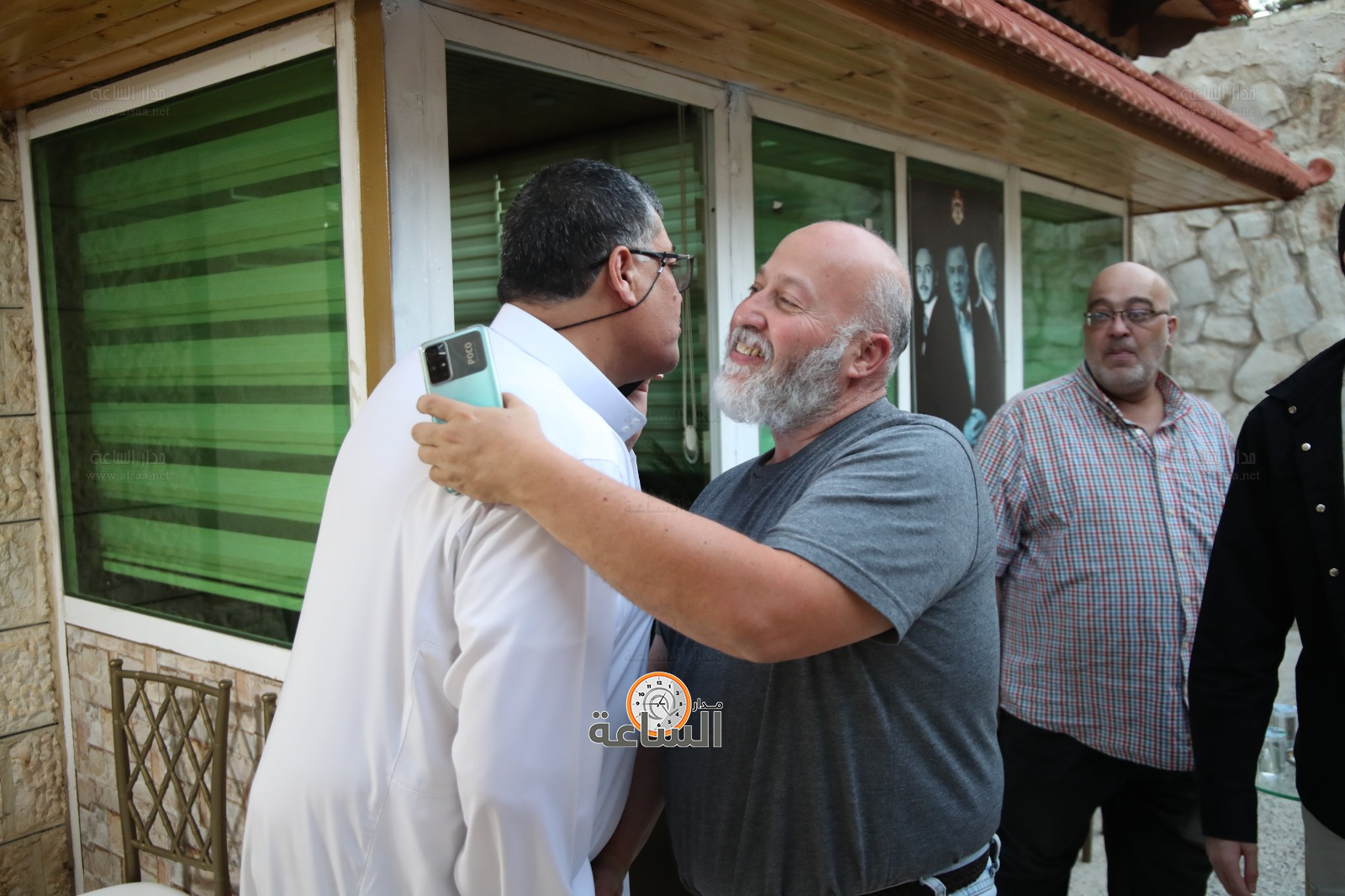 Madar Al-Saa Images 0.5518621214254085