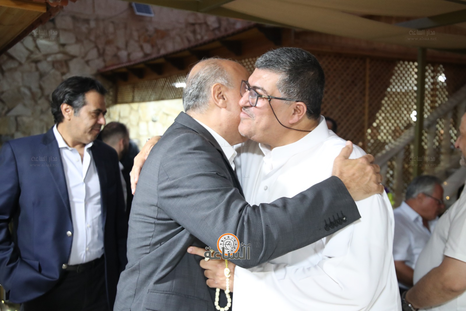 Madar Al-Saa Images 0.8768091177335019