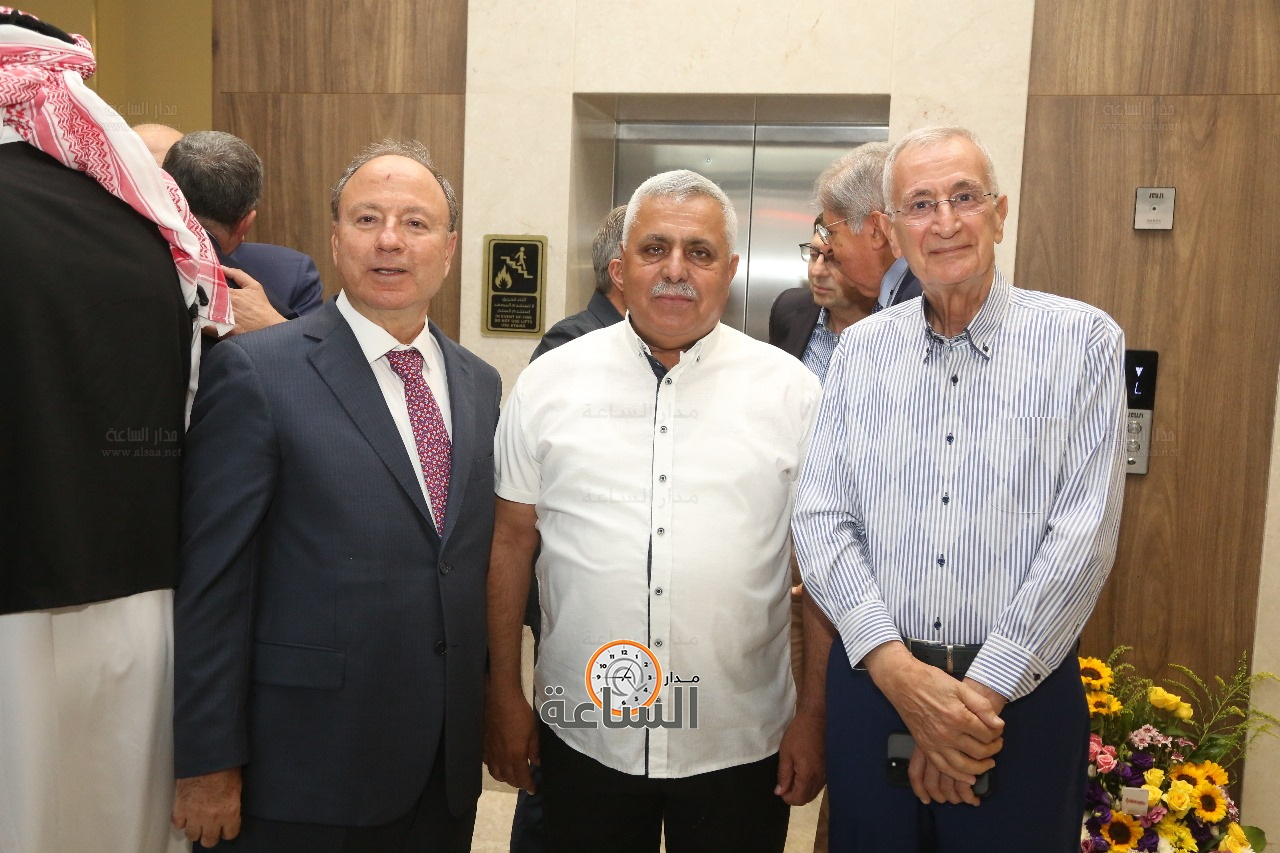 Madar Al-Saa Images 0.6177362499353705