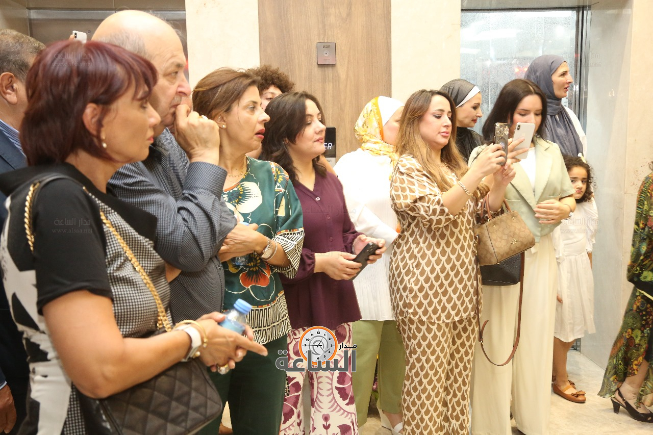 Madar Al-Saa Images 0.38754606406887515