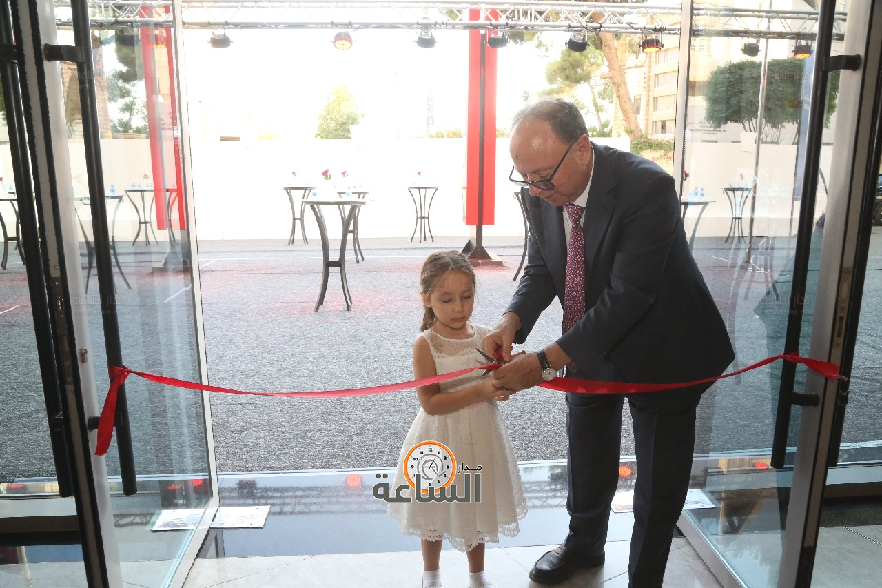 Madar Al-Saa Images 0.22397501239722184