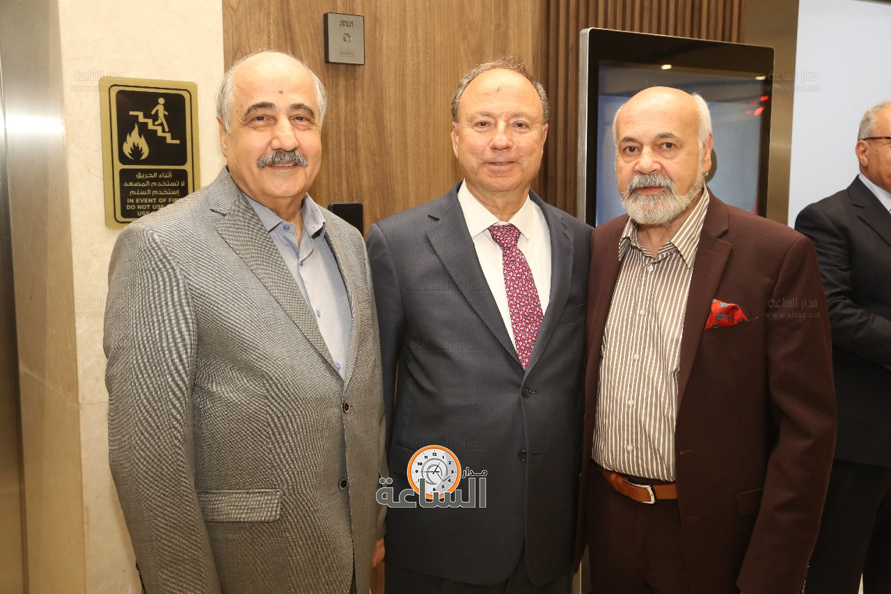 Madar Al-Saa Images 0.9335156383032818