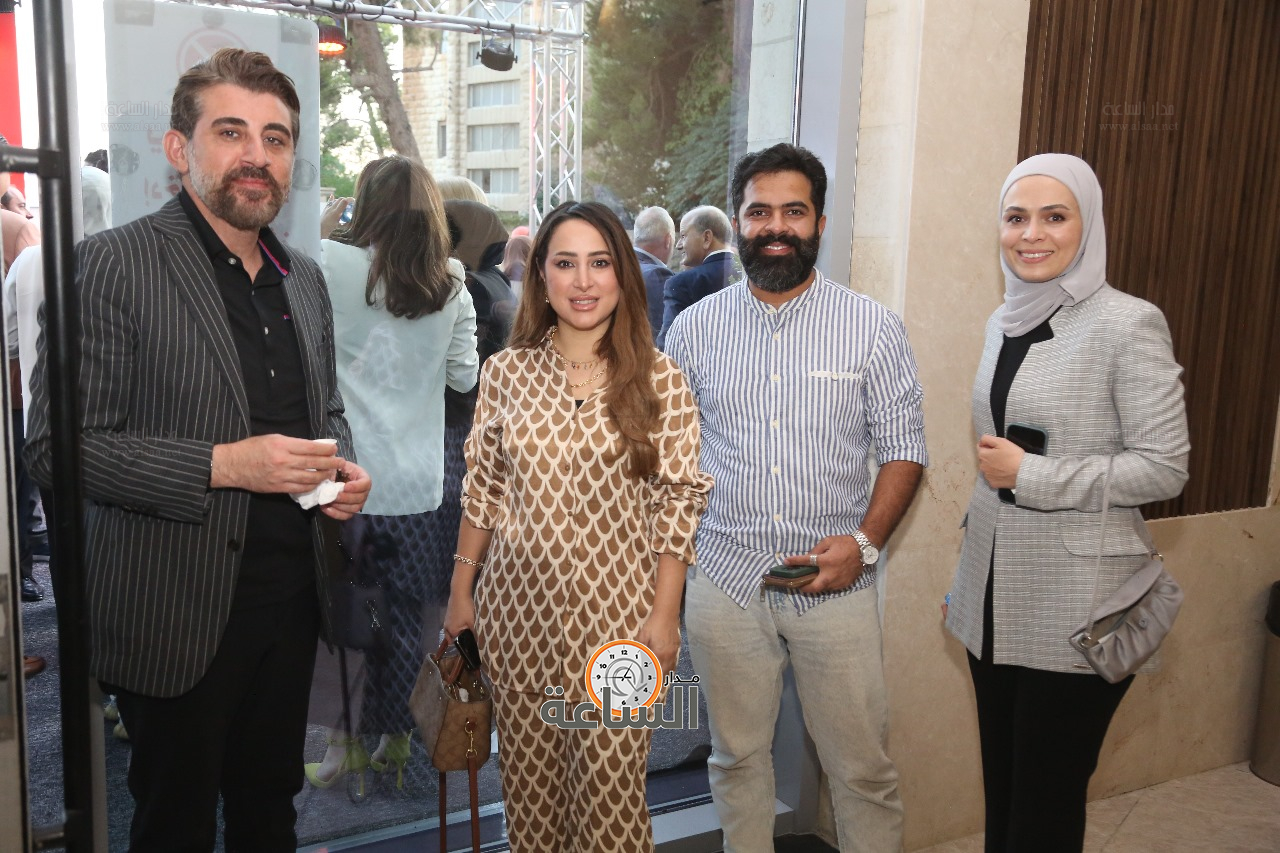 Madar Al-Saa Images 0.9159365214606593