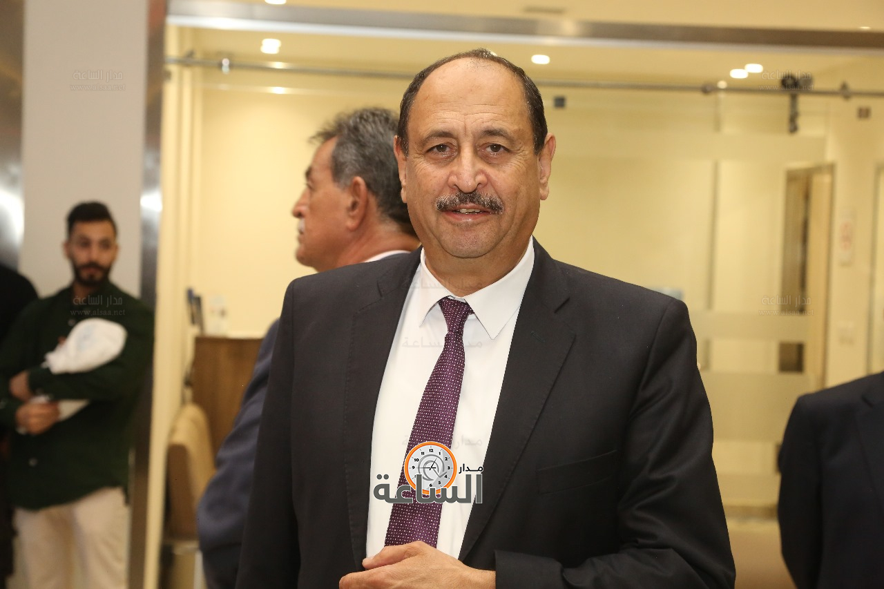 Madar Al-Saa Images 0.24275636261194533