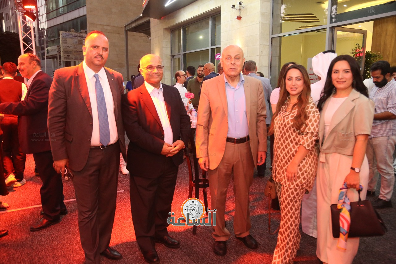 Madar Al-Saa Images 0.019945451261231706