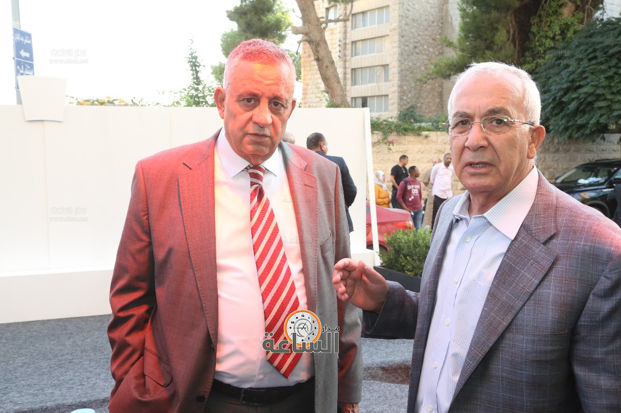 Madar Al-Saa Images 0.020571119622155742