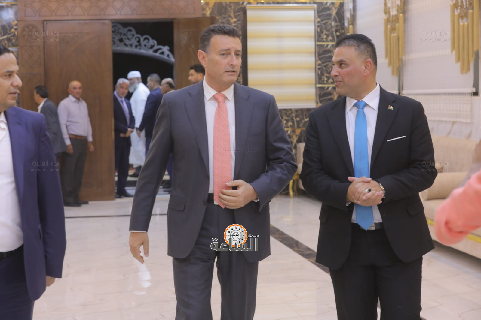 Madar Al-Saa Images 0.18529019207690522