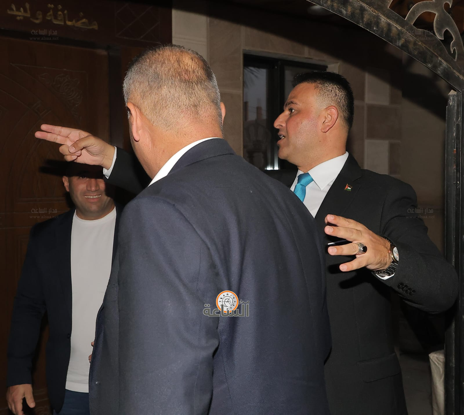 Madar Al-Saa Images 0.7469152095585186