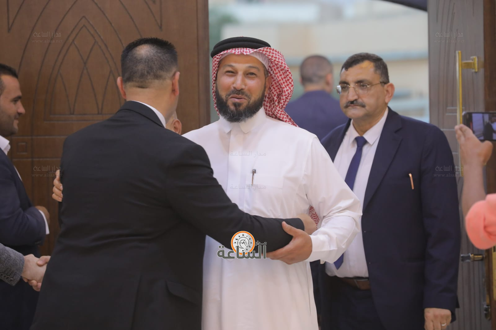 Madar Al-Saa Images 0.7137327489807378