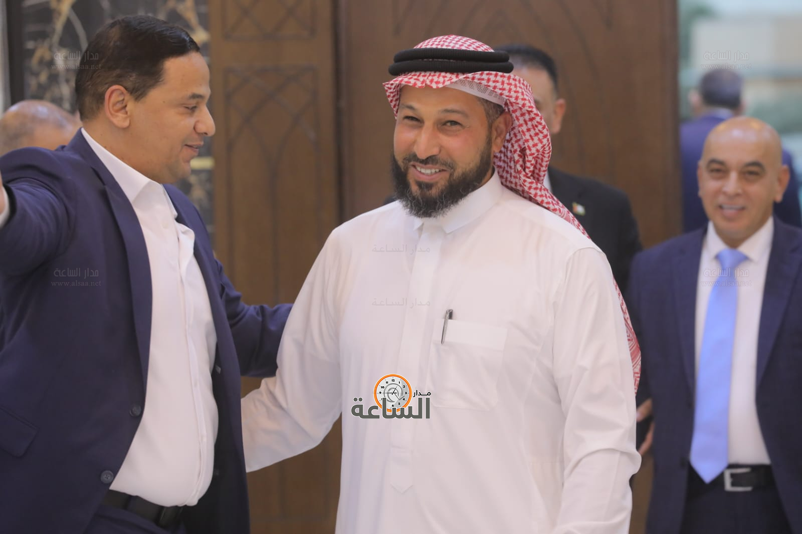 Madar Al-Saa Images 0.06904575737417229