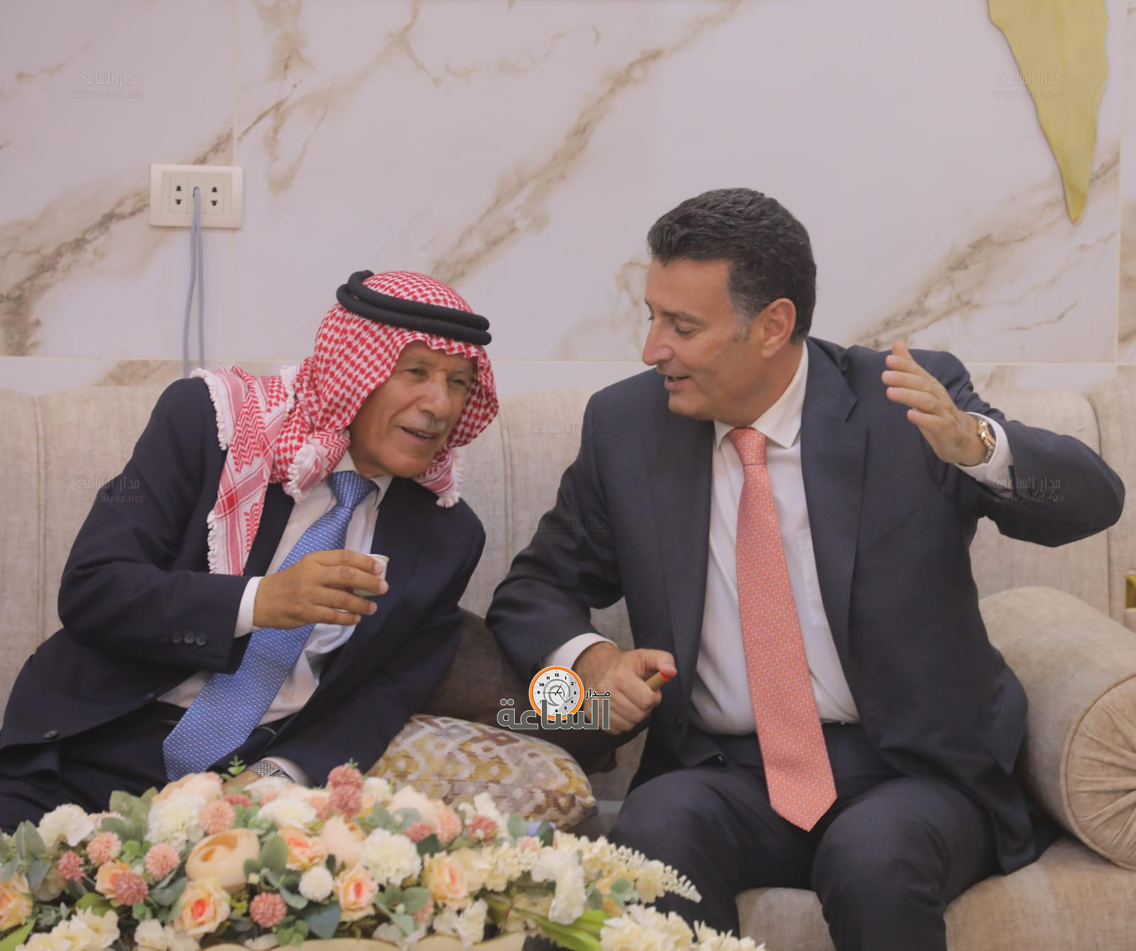 Madar Al-Saa Images 0.44091433465493446