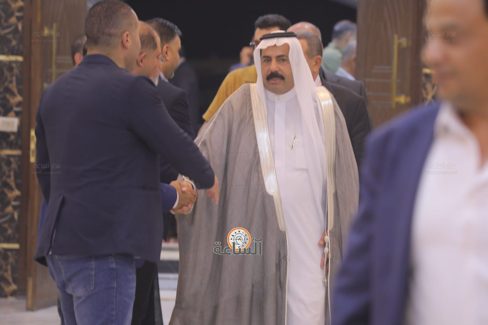 Madar Al-Saa Images 0.8797716114262835