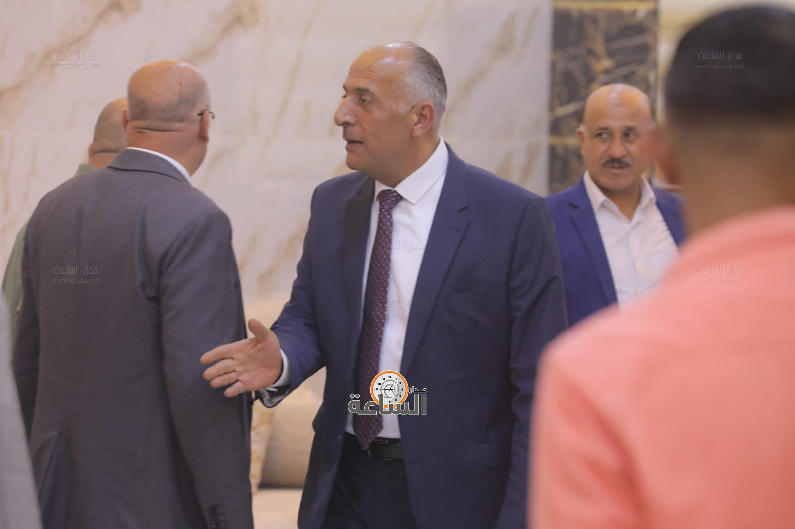 Madar Al-Saa Images 0.8377686236198517