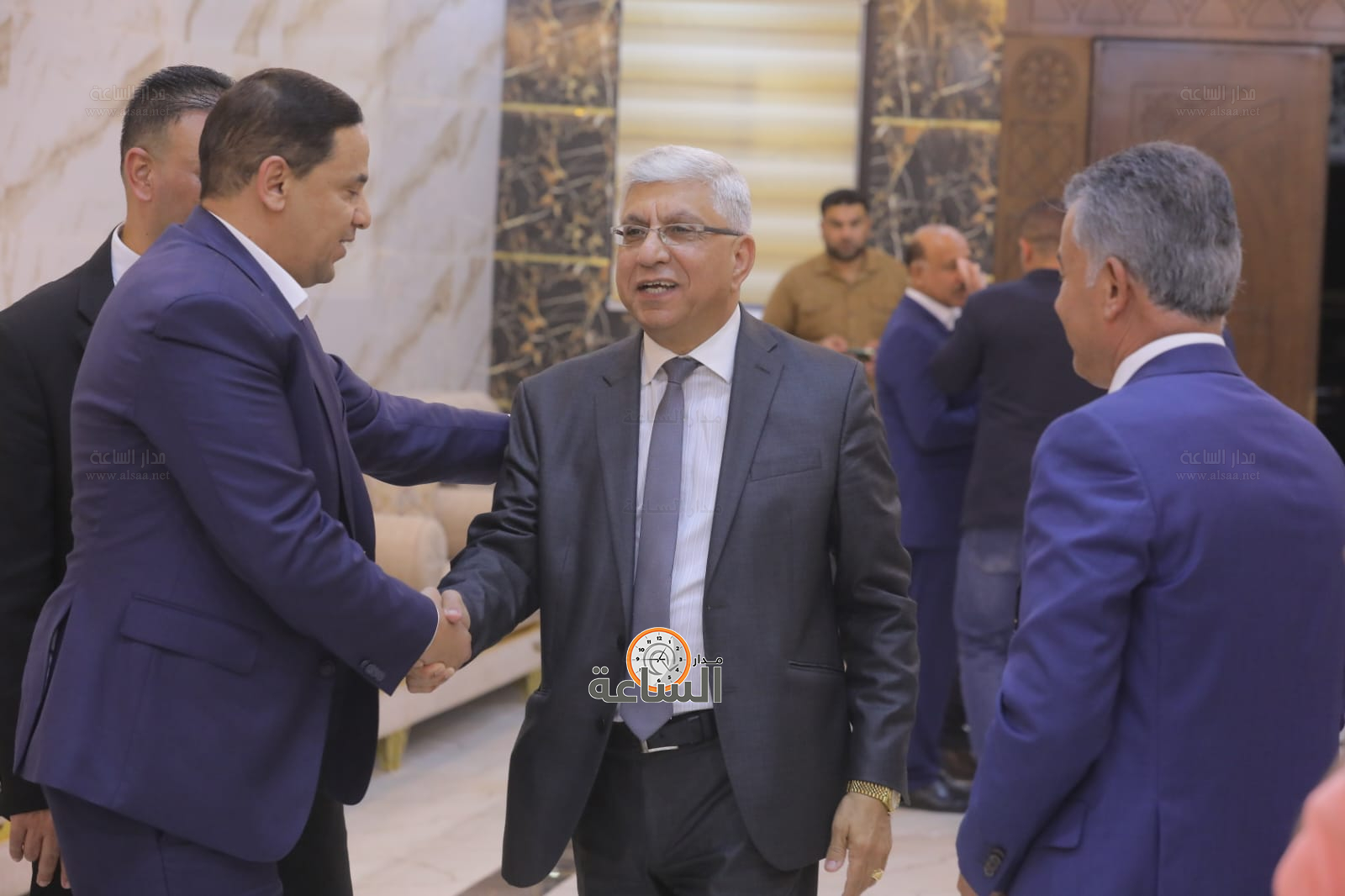 Madar Al-Saa Images 0.17337808713981728