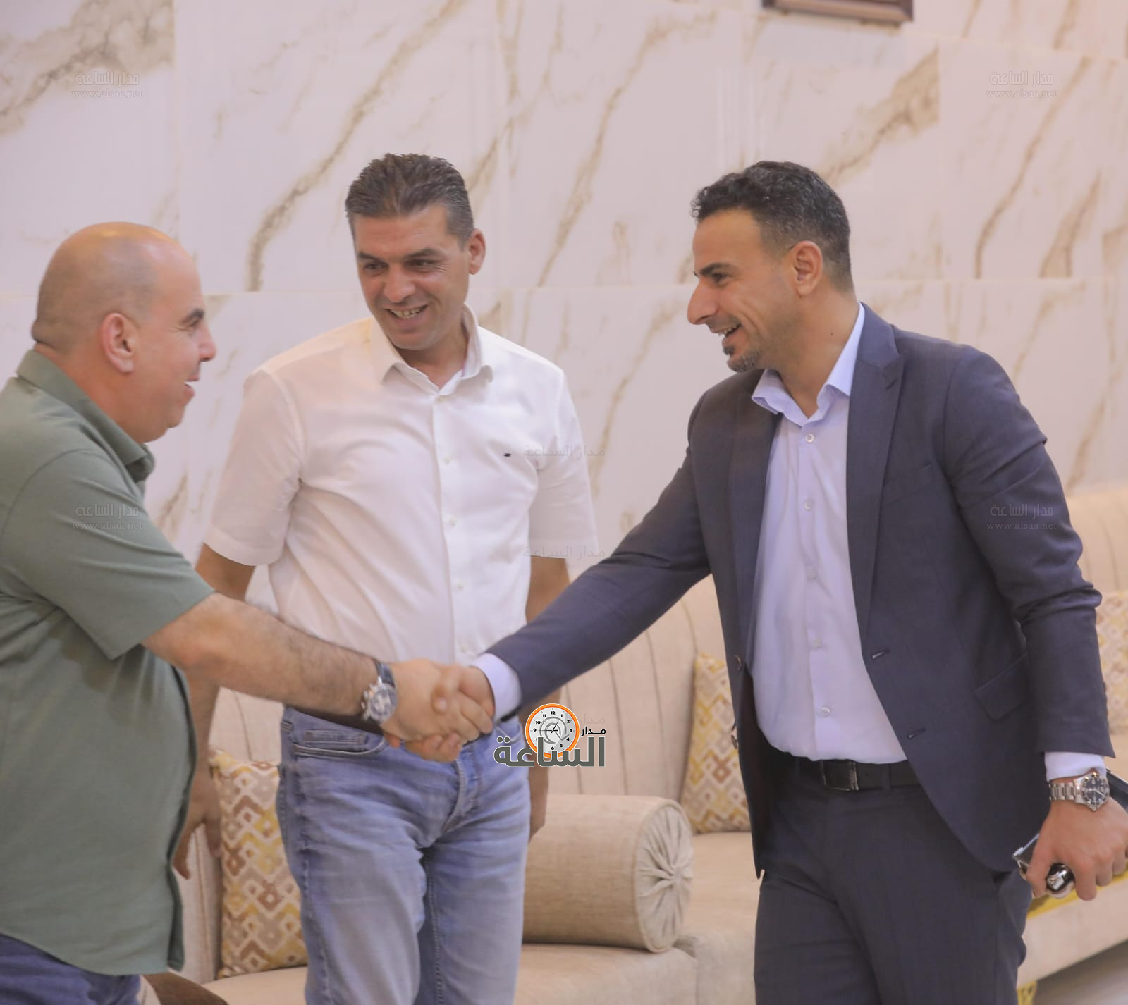 Madar Al-Saa Images 0.5480554940761235