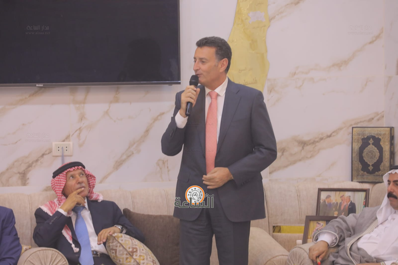 Madar Al-Saa Images 0.7359374031484155