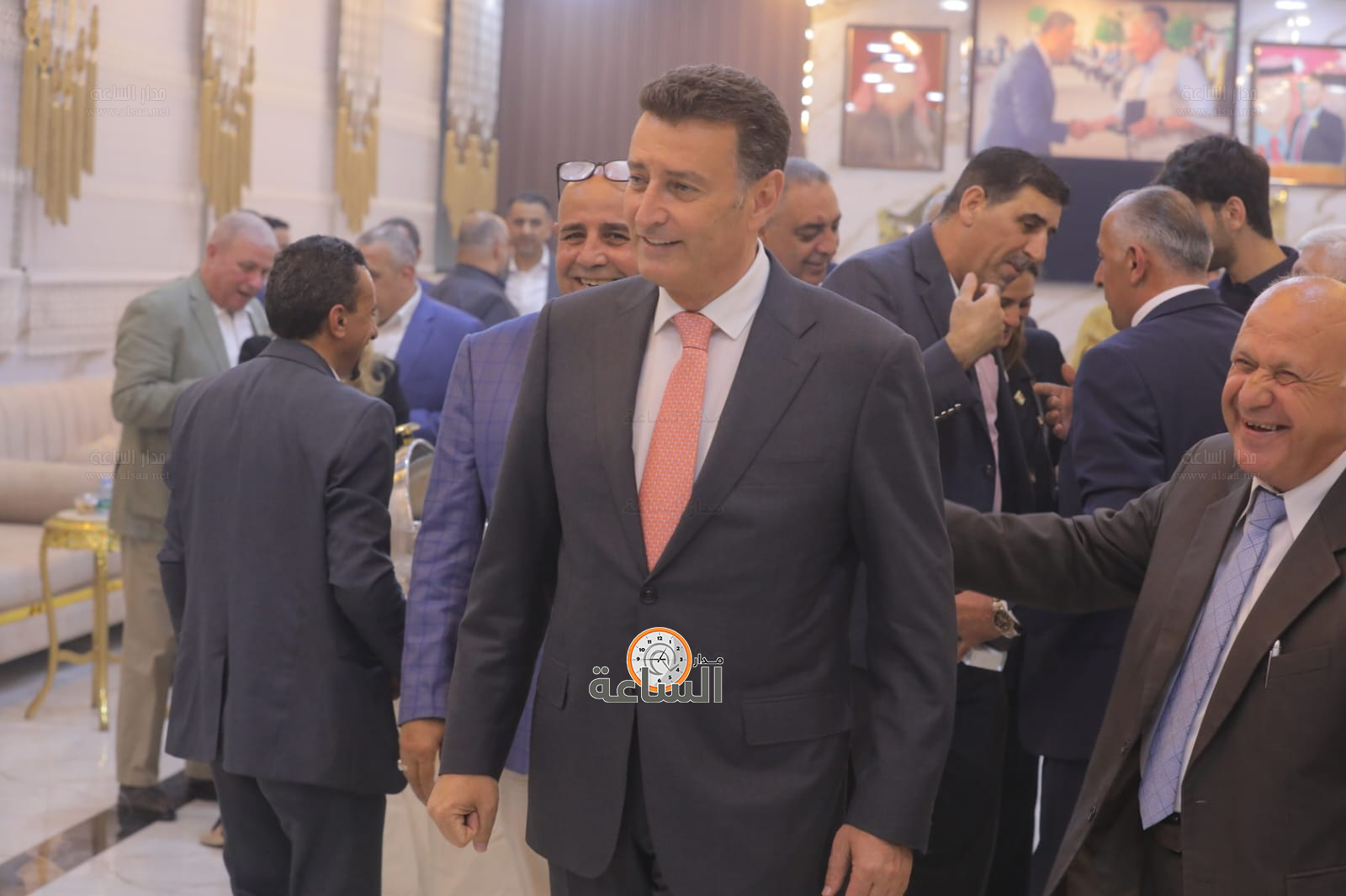 Madar Al-Saa Images 0.5140227606367178