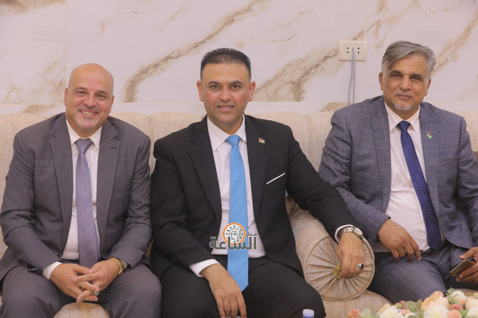 Madar Al-Saa Images 0.15406514664416127