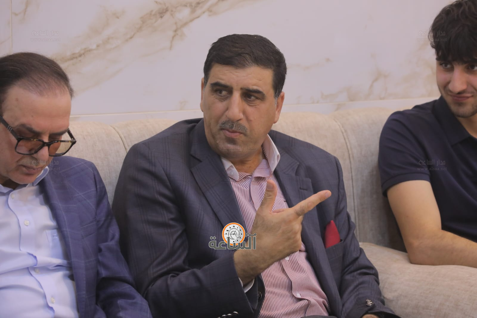 Madar Al-Saa Images 0.7861050879370962