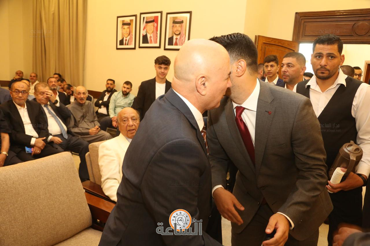 Madar Al-Saa Images 0.7307258122158471