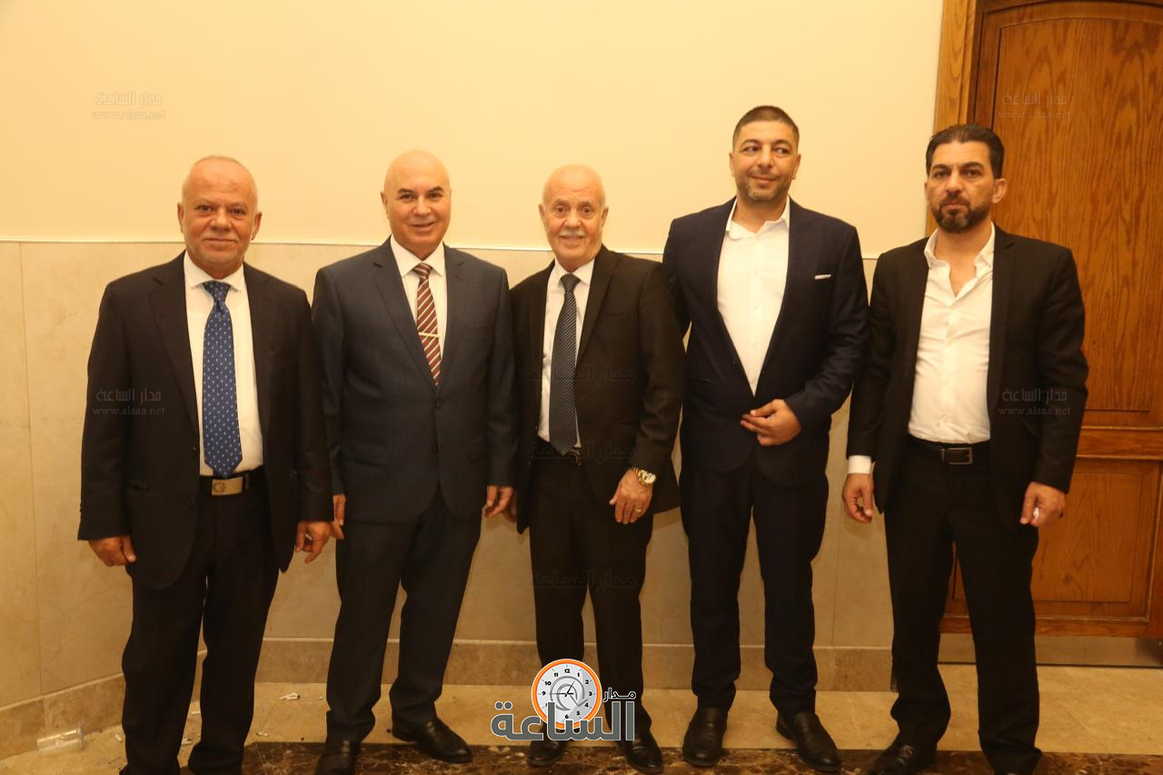 Madar Al-Saa Images 0.14796642815411054