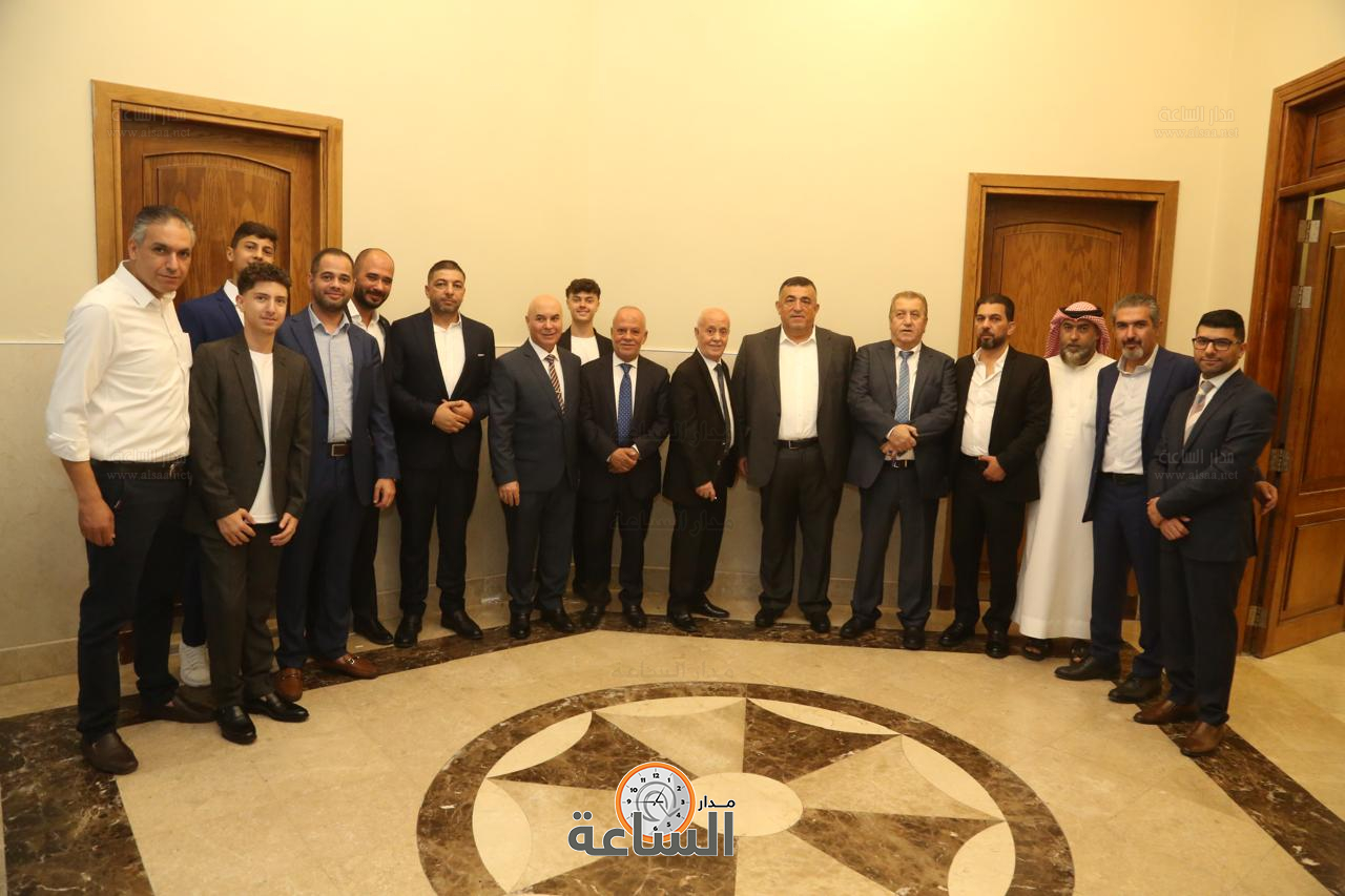 Madar Al-Saa Images 0.7727966430775696