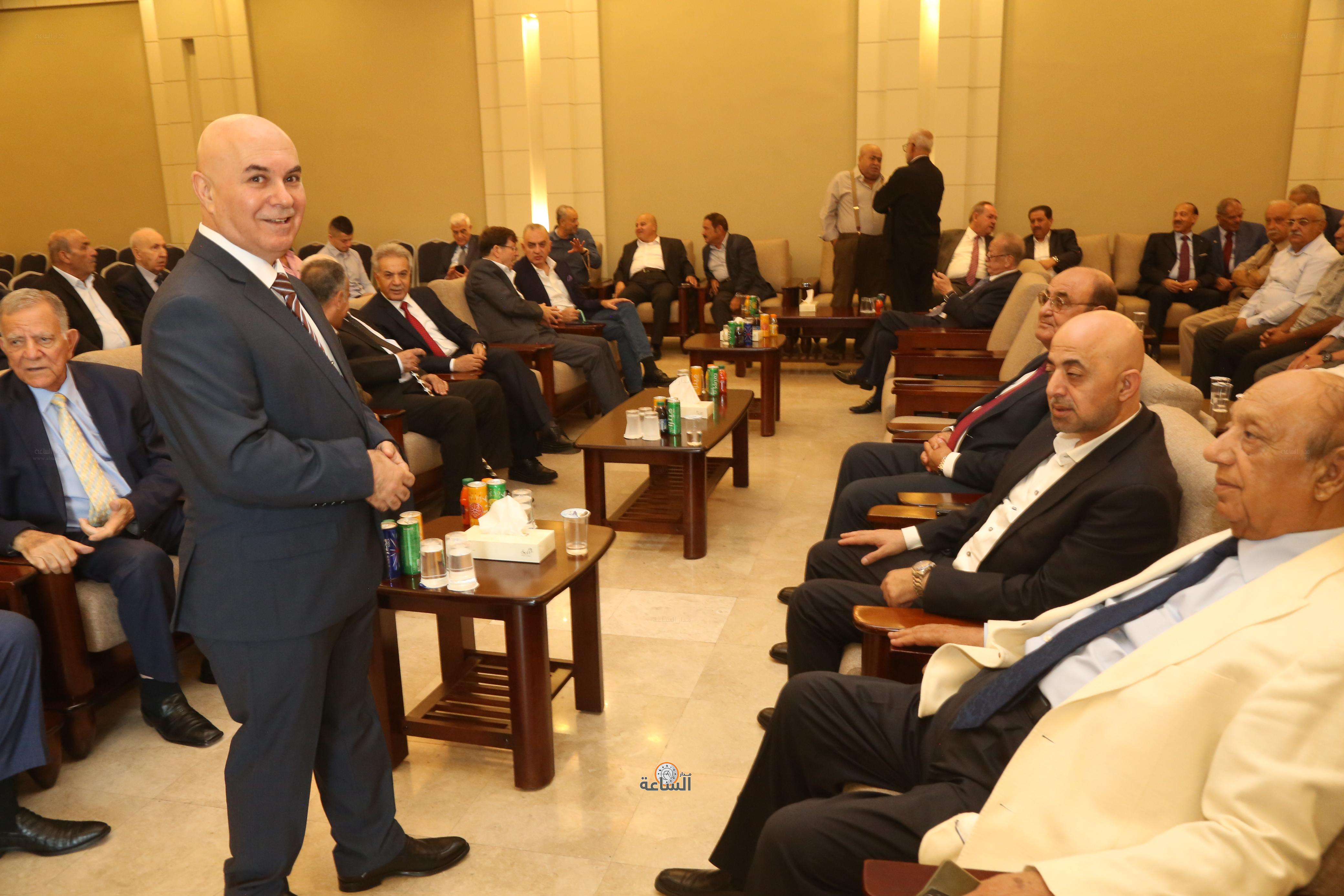 Madar Al-Saa Images 0.522663594385871