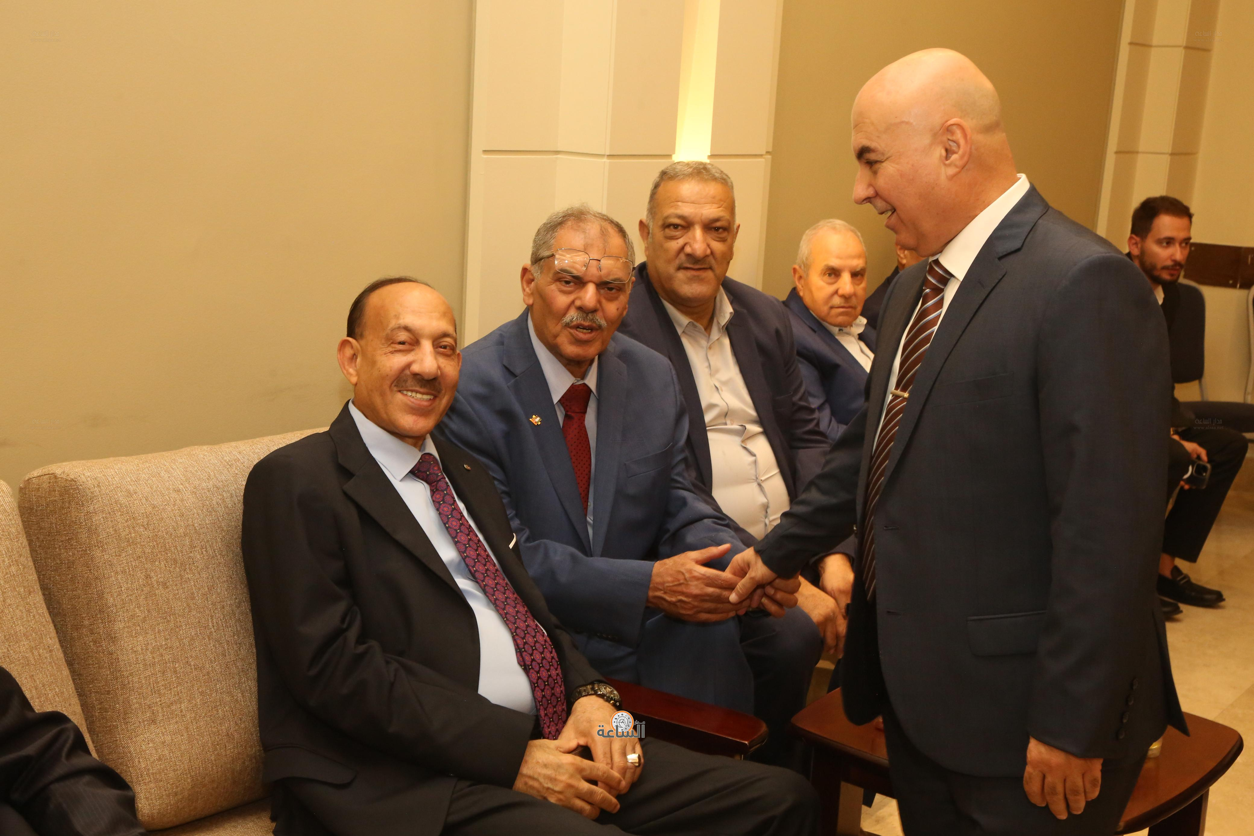 Madar Al-Saa Images 0.06776151971271194