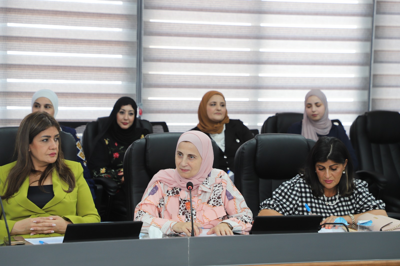 Madar Al-Saa Images 0.4197871372518249